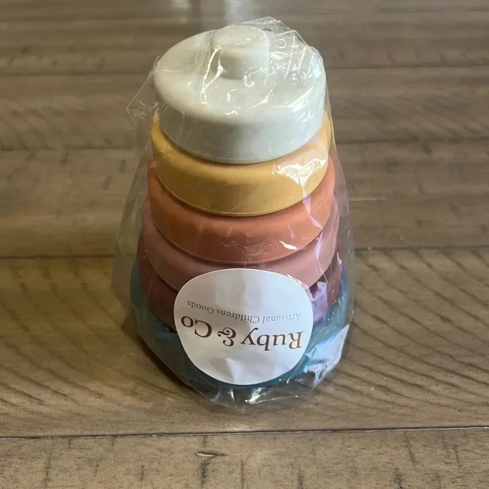 Ruby&Co Rainbow Stacker for Baby/Toddler Silicone Dishwasher Safe Brand New